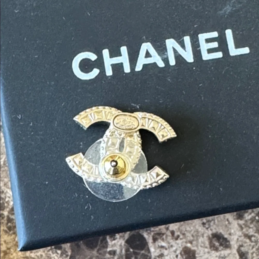 Chanel earrings cc logo golden crystal pierced REV